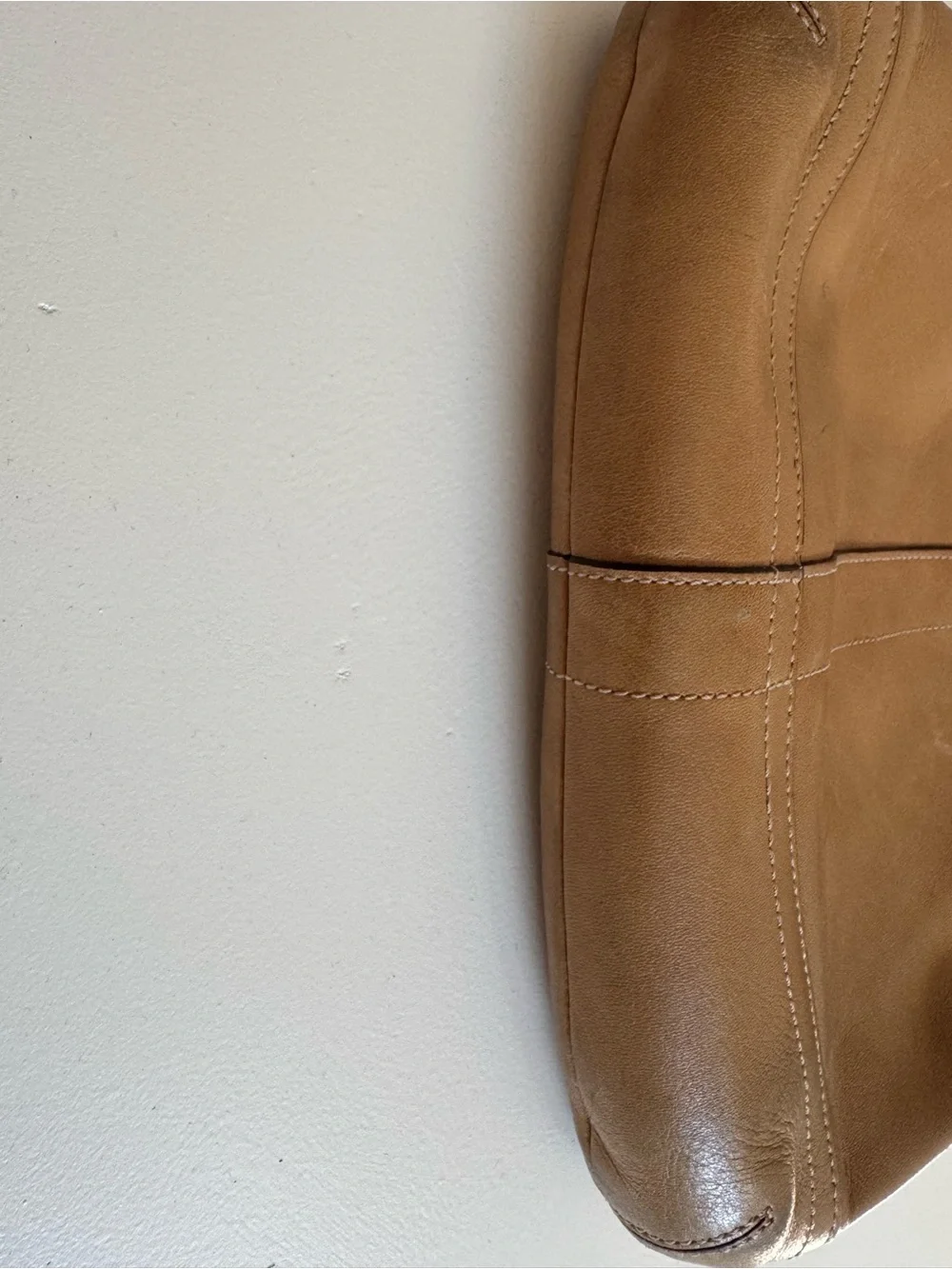 Vintage Coach Tan Leather Crossbody Shoulder Bag